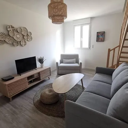 T4 Hypercentre Proche Apartment *
